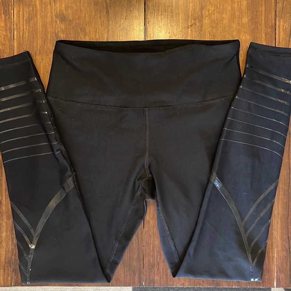 RBX 7/8 Leggings w/ silicone piping detail